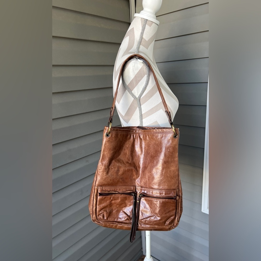 NINO BOSSI Leather Shoulder Bag